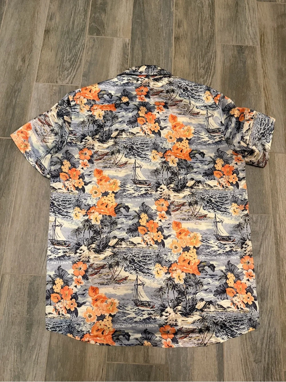 OFF-WHITE 